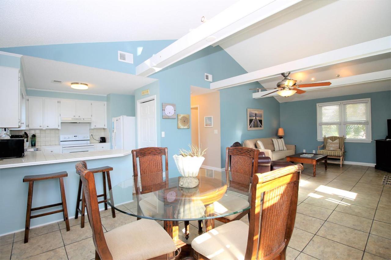 Salty Shack Unit C - Salty Shack - Dog Friendly Home - Across From The Beach - Central Location! Folly Beach Exterior foto