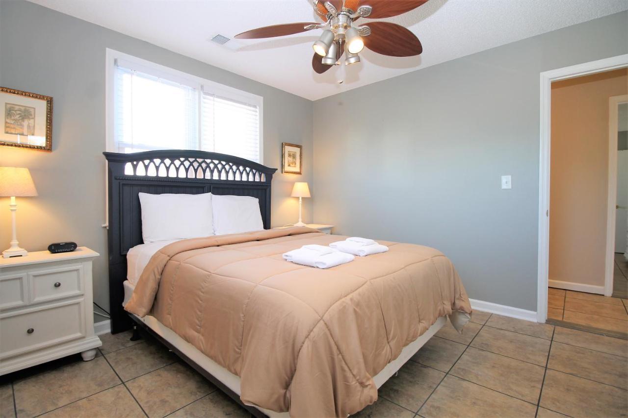 Salty Shack Unit C - Salty Shack - Dog Friendly Home - Across From The Beach - Central Location! Folly Beach Exterior foto
